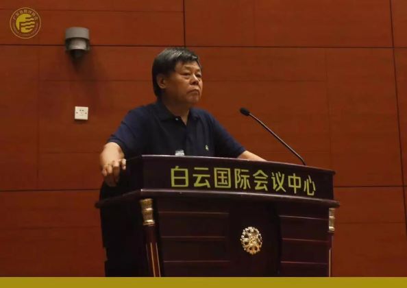 中國建筑裝飾協(xié)會副會長，副秘書長陳新