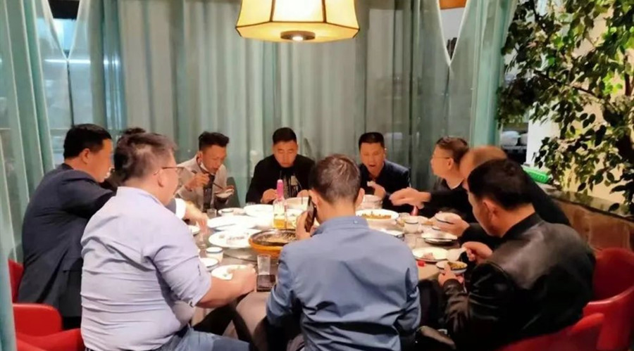 學員聚餐、討論交流