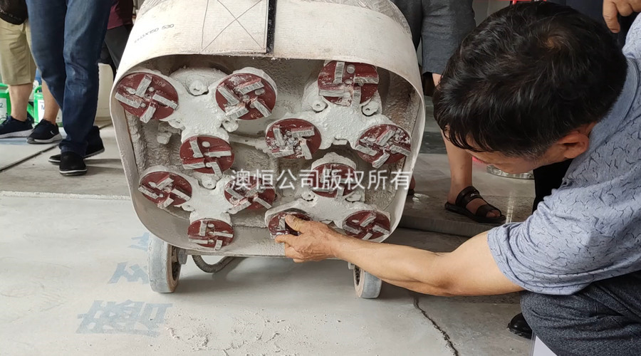 新型無(wú)機(jī)磨石研磨設(shè)備的選用